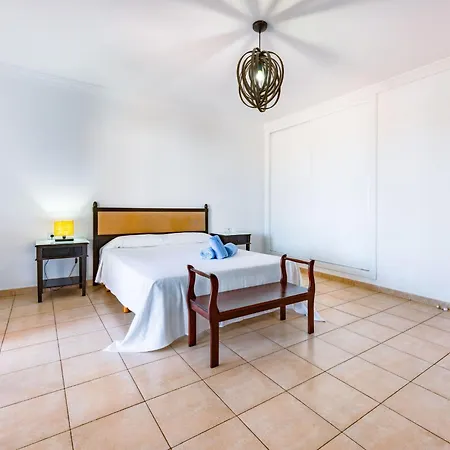 בית נופש Abora 1 - By Interhome *